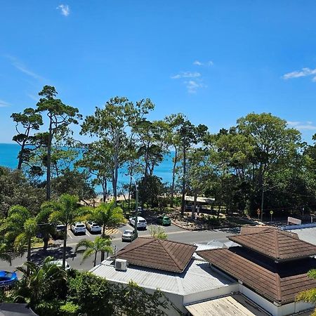 Grand Mercure Allegra Hervey Bay Extérieur photo View of the beach from the hotel