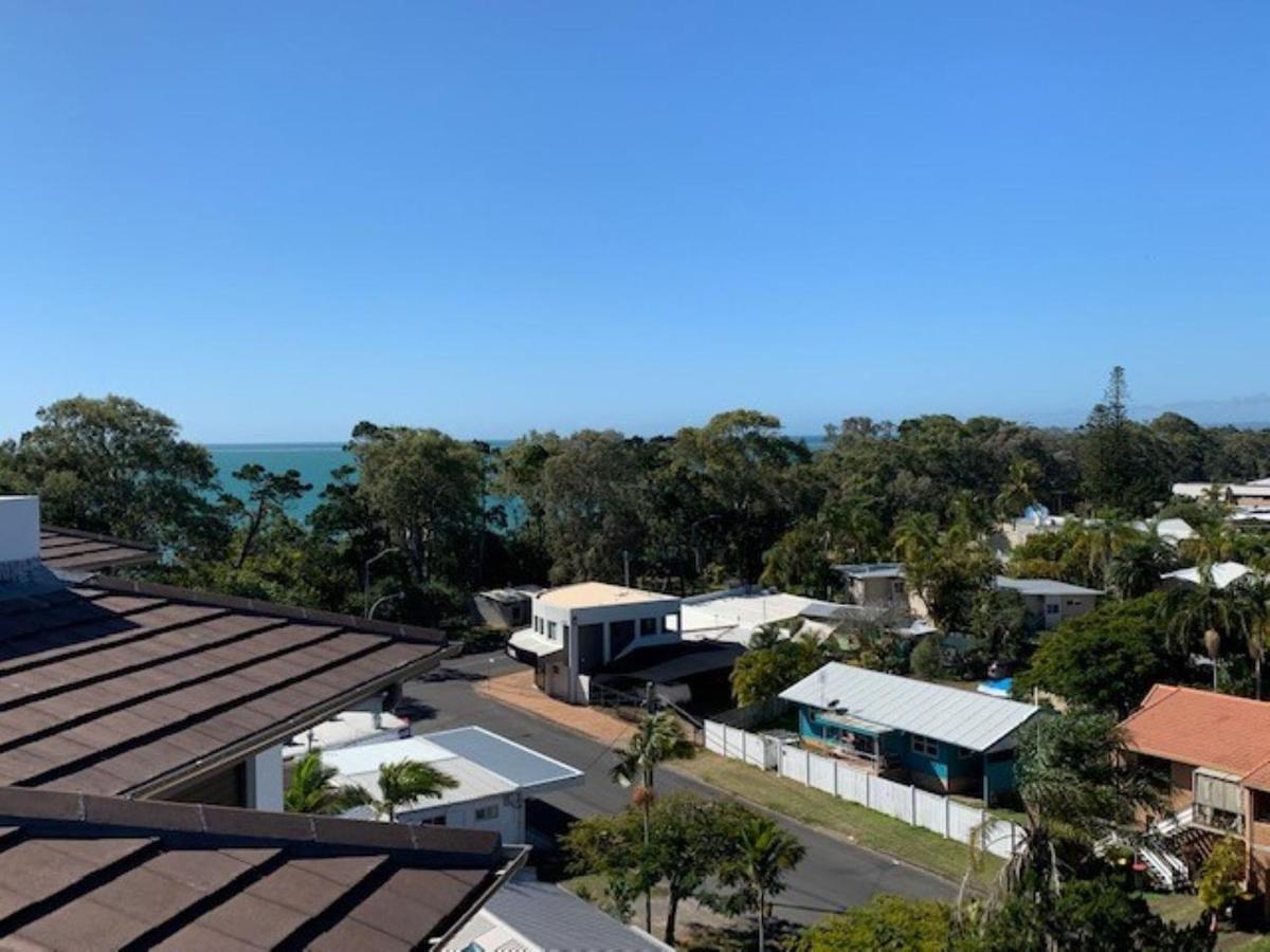 Grand Mercure Allegra Hervey Bay Extérieur photo View of the bay from the town