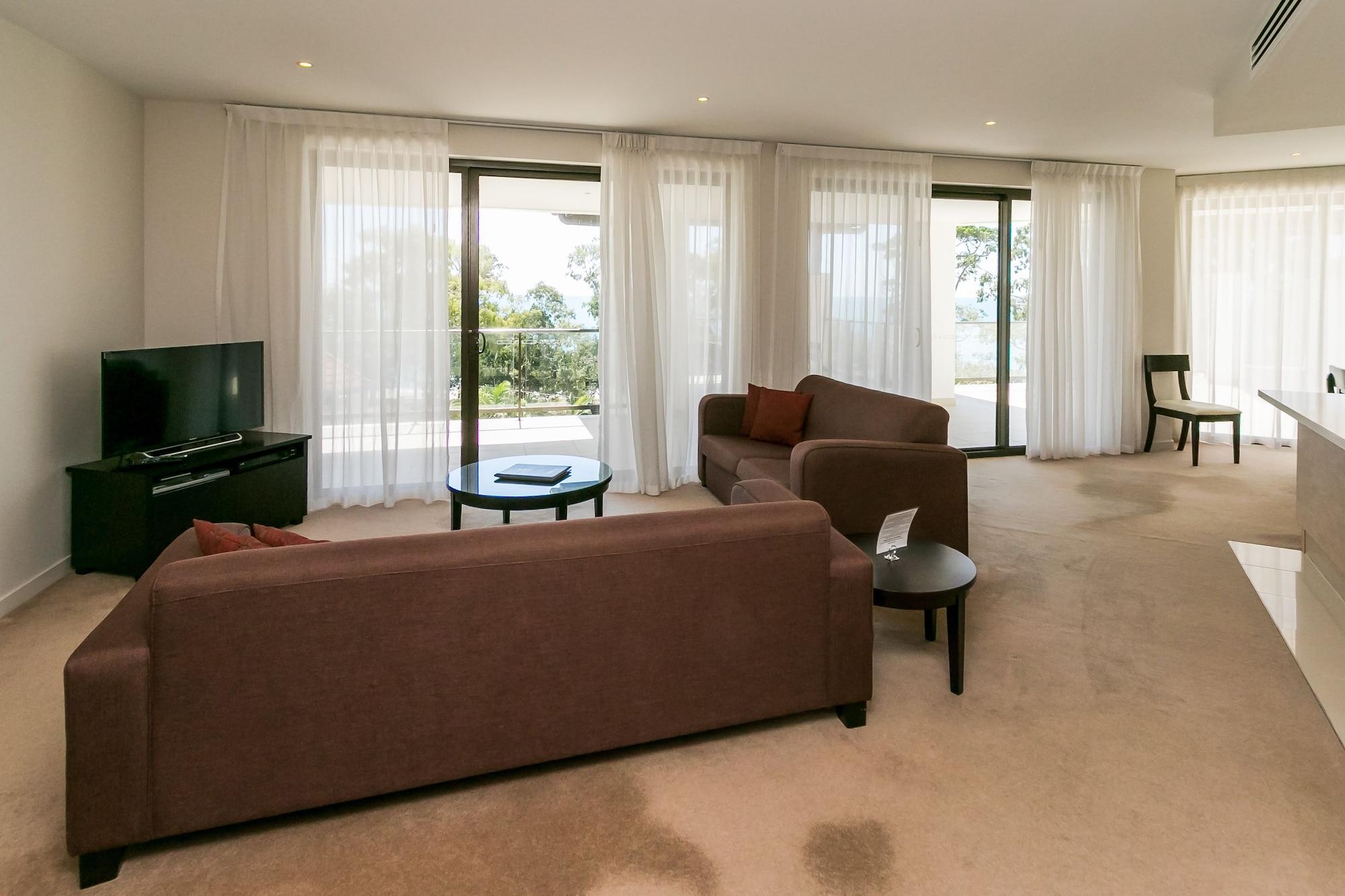 Grand Mercure Allegra Hervey Bay Extérieur photo A living room