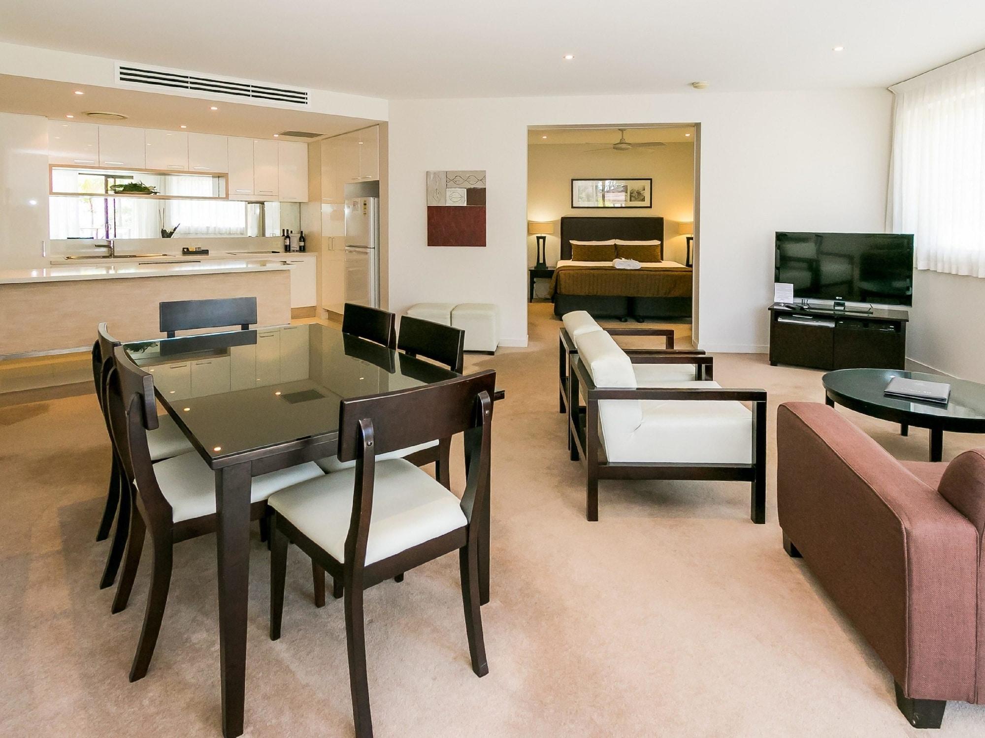Grand Mercure Allegra Hervey Bay Extérieur photo A typical apartment