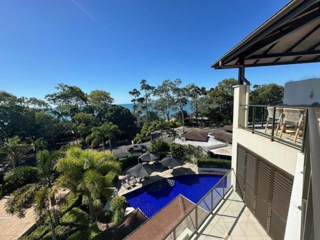 Grand Mercure Allegra Hervey Bay Extérieur photo View from the balcony of a two-bedroom apartment at the Mantra on Saltwater Island