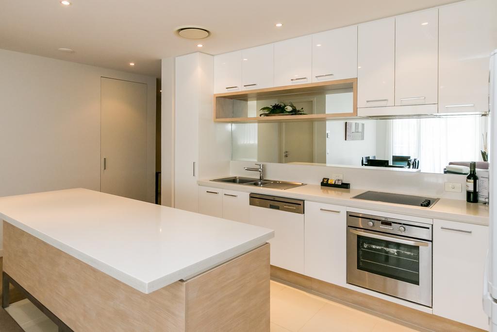 Grand Mercure Allegra Hervey Bay Extérieur photo A modern Australian kitchen
