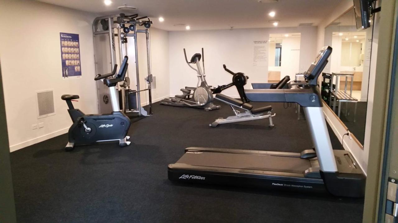 Grand Mercure Allegra Hervey Bay Extérieur photo A typical gym