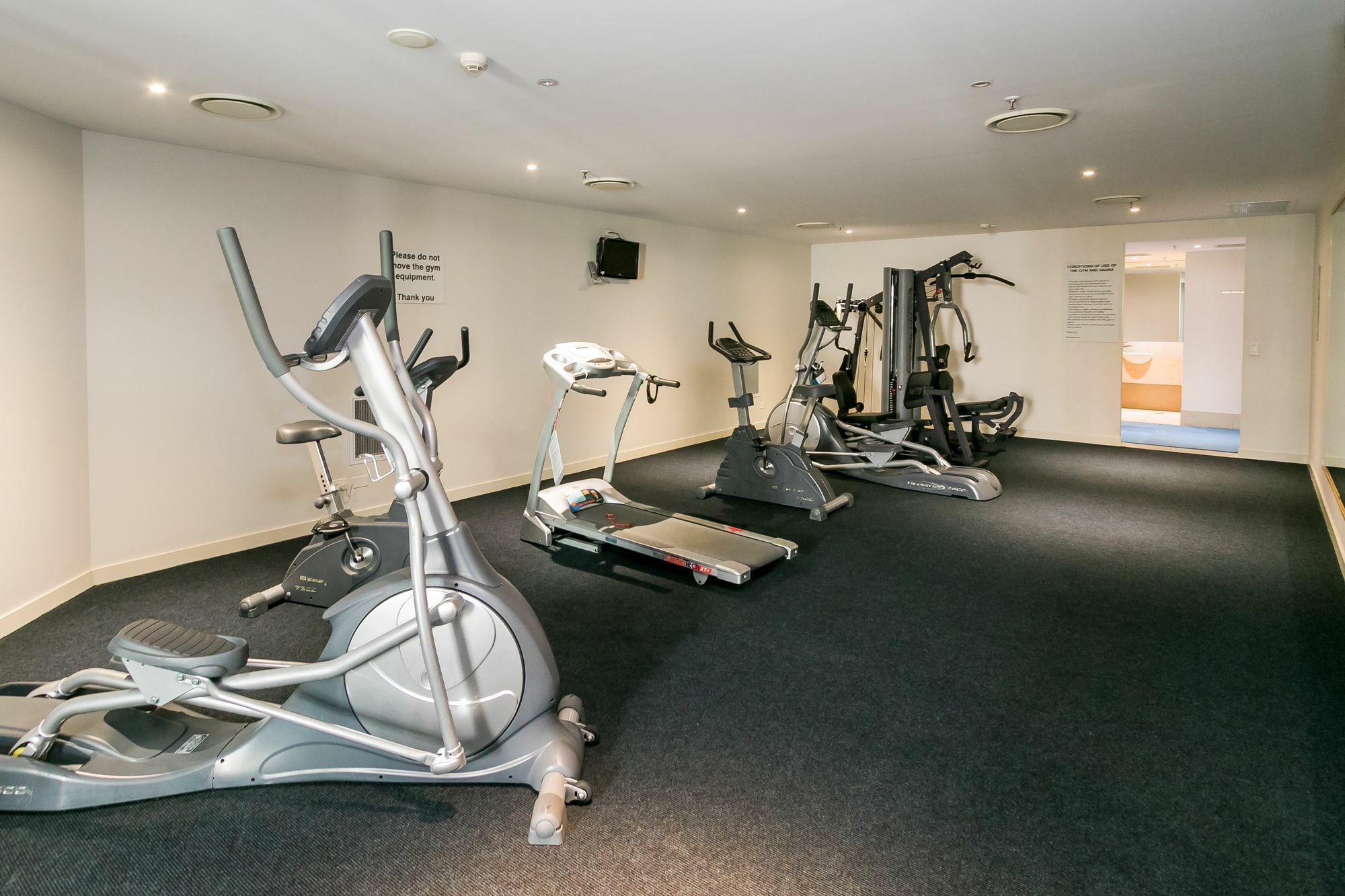 Grand Mercure Allegra Hervey Bay Extérieur photo The gym at the hotel