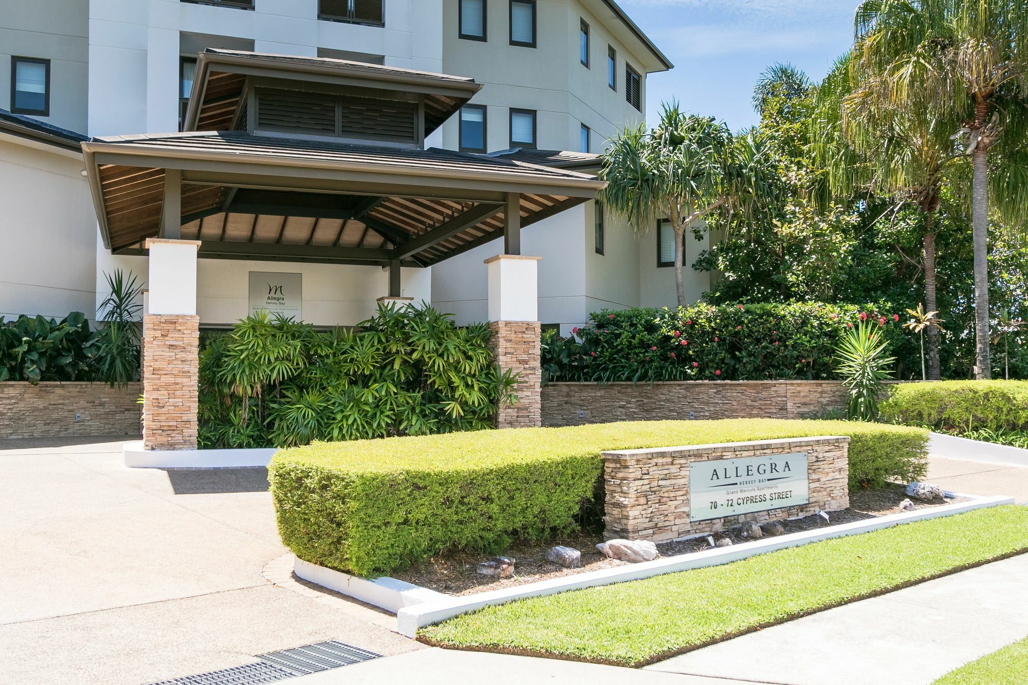 Grand Mercure Allegra Hervey Bay Extérieur photo Entrance to the building