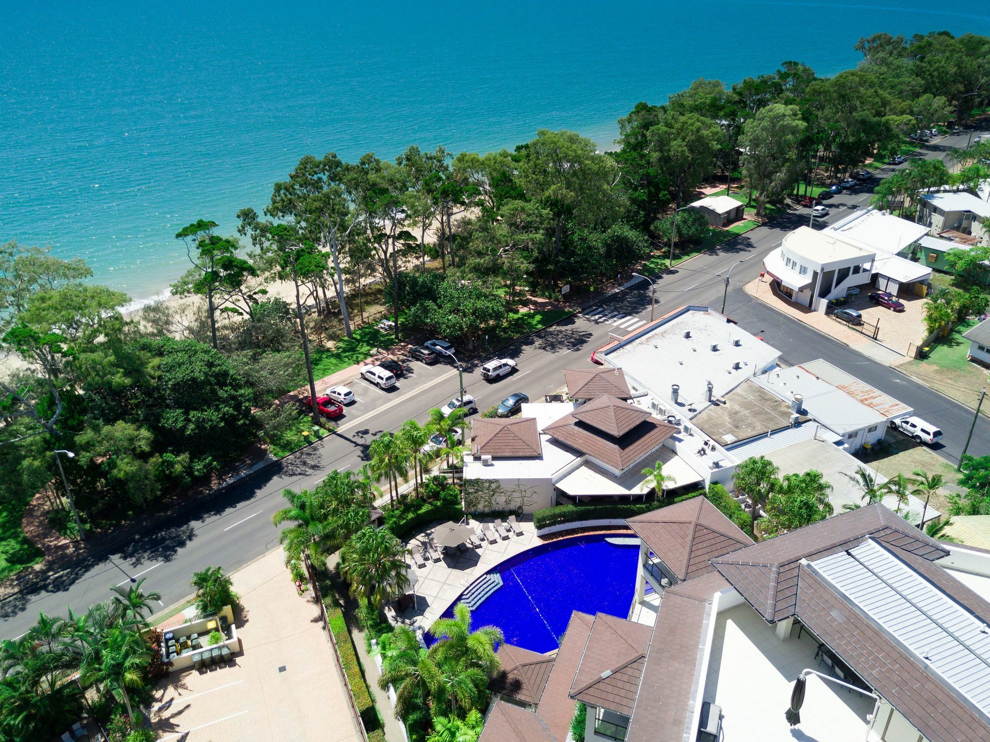 Grand Mercure Allegra Hervey Bay Extérieur photo Aerial view of the resort