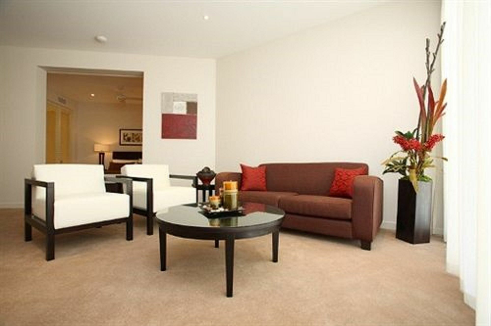 Grand Mercure Allegra Hervey Bay Extérieur photo A living room with carpet